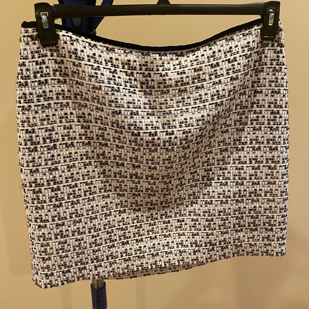 Vince Camuto Classic Black and White Tweed Skirt